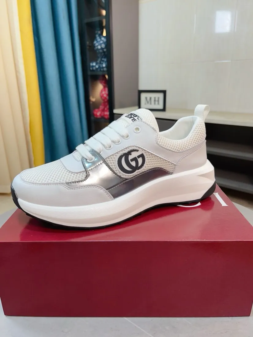 Men's shoes 💰440🌹🌹GUCCI [Gucci] New high-end brand of men's shoes, the latest fashionable casual men's shoes, trendy and versatile style, relaxed and sporty style, uppers imported from Italy, first-layer cowhide, genuine leather lining and ultra-fine workmanship. Original personalized fashionable rubber wear-resistant outsole, light and comfortable on the foot, size 38-44